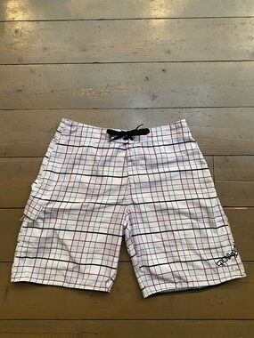 Y2K Quiksilver White Swim Board Shorts with Black & Red Plaid Grid skater/surfer